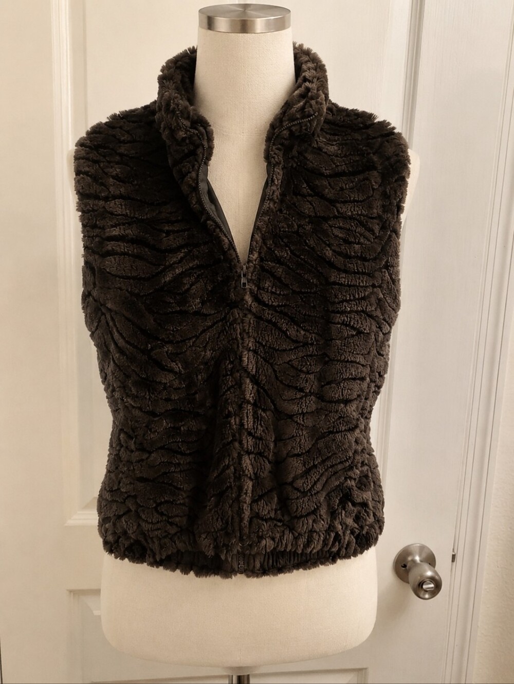 Vintage Duffel Outdoor Faux Fur Zip-Up Vest (M) Pre-owned